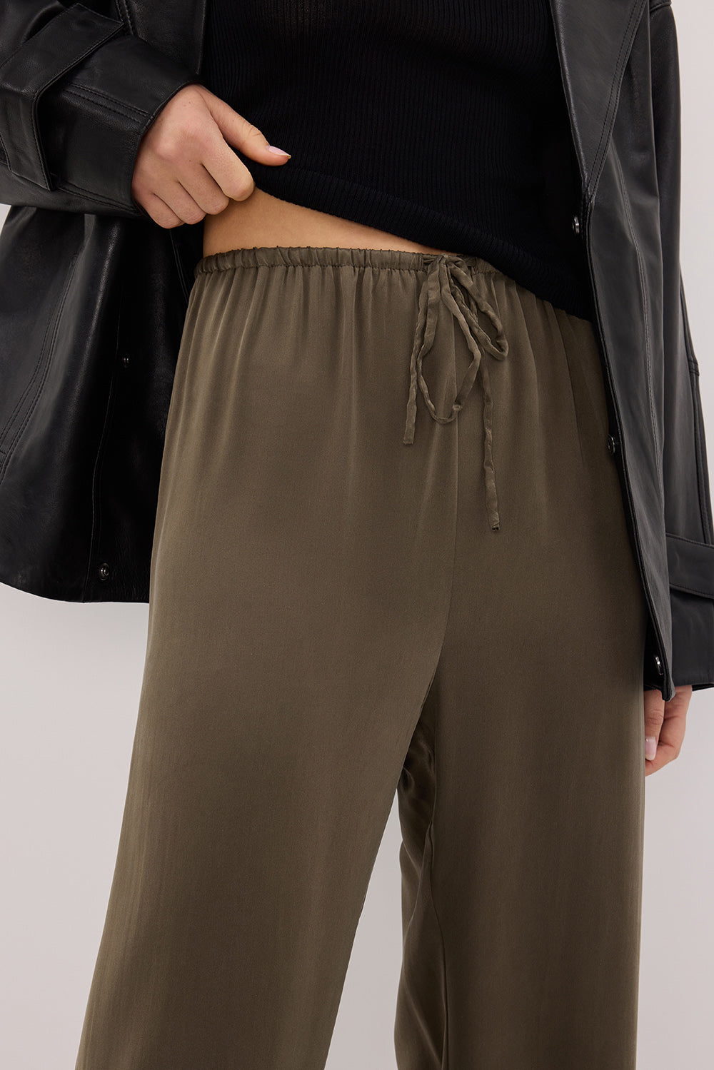 PERCY OLIVE SILK PANT Clothing DISSH Boutiques 