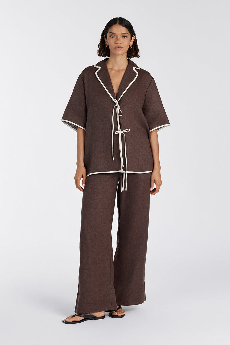 VON CHOC LINEN PANT Clothing DISSH Boutiques 6 CHOCOLATE 