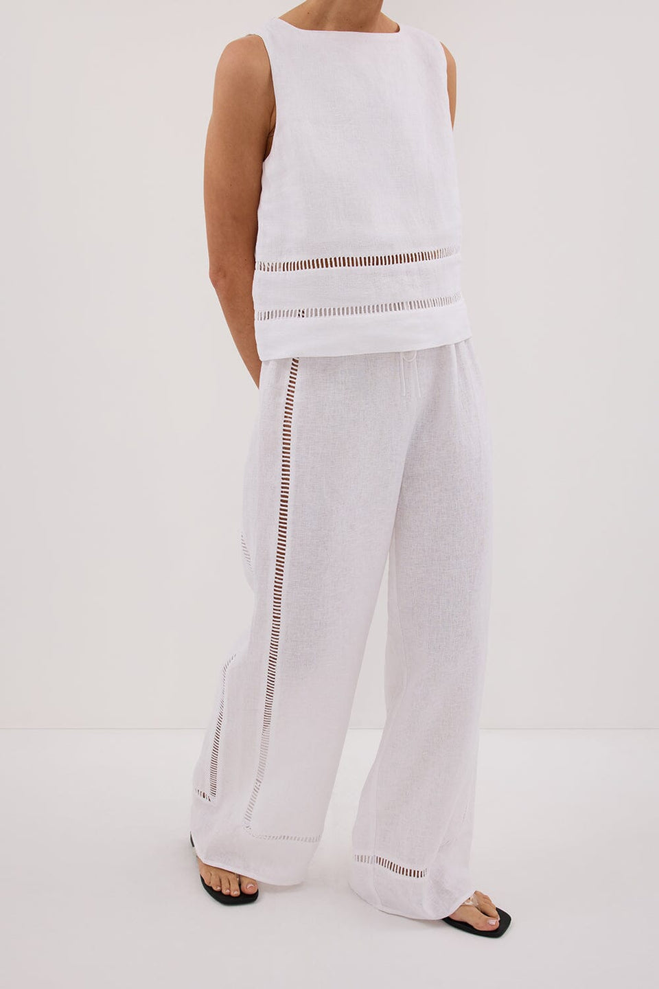 LINDSAY WHITE LINEN PANT Clothing DISSH Boutiques 