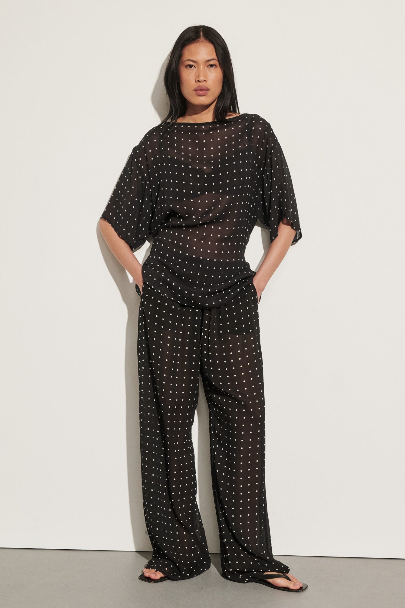 VANESSA BLACK SPOT PANT