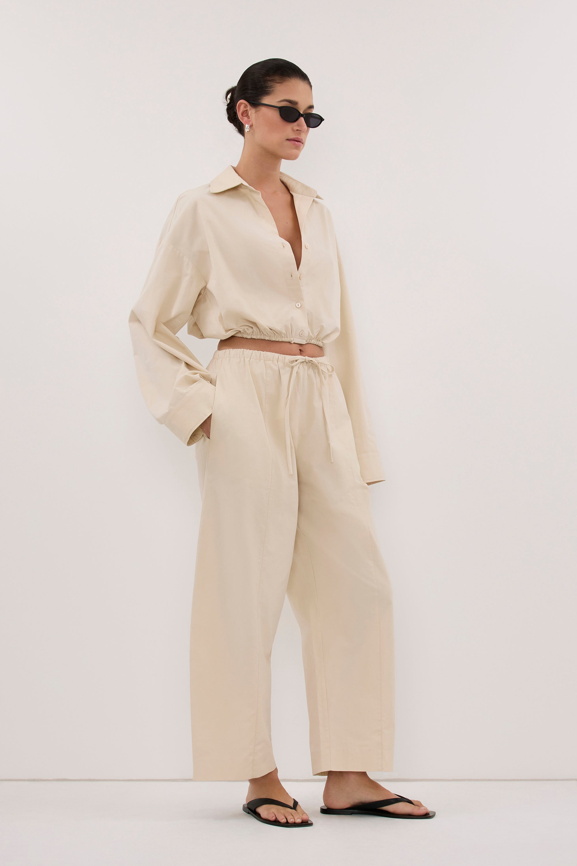 SCOUT PLASTER COTTON BARREL LEG PANT