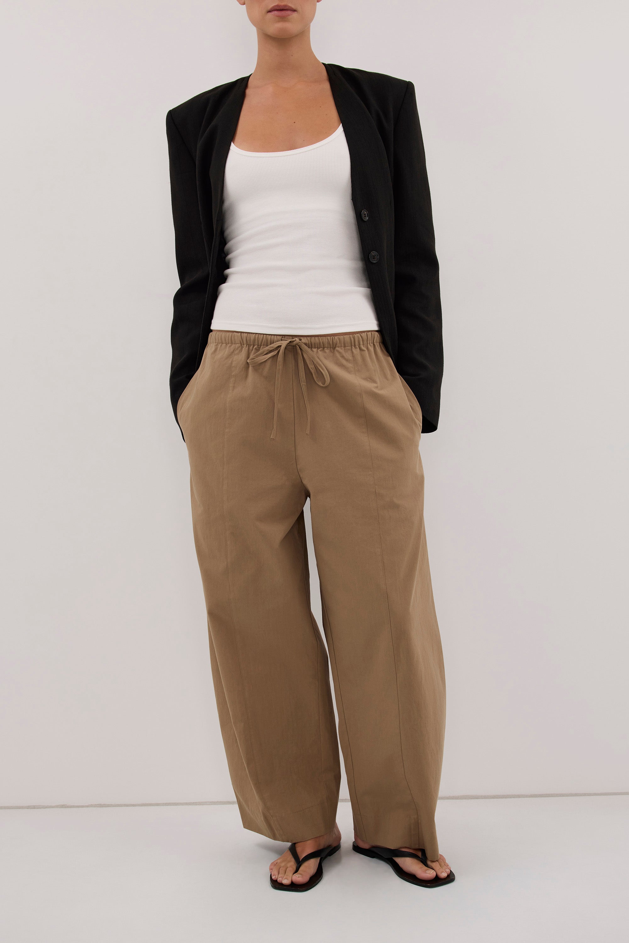 SCOUT WHEAT COTTON BARREL LEG PANT