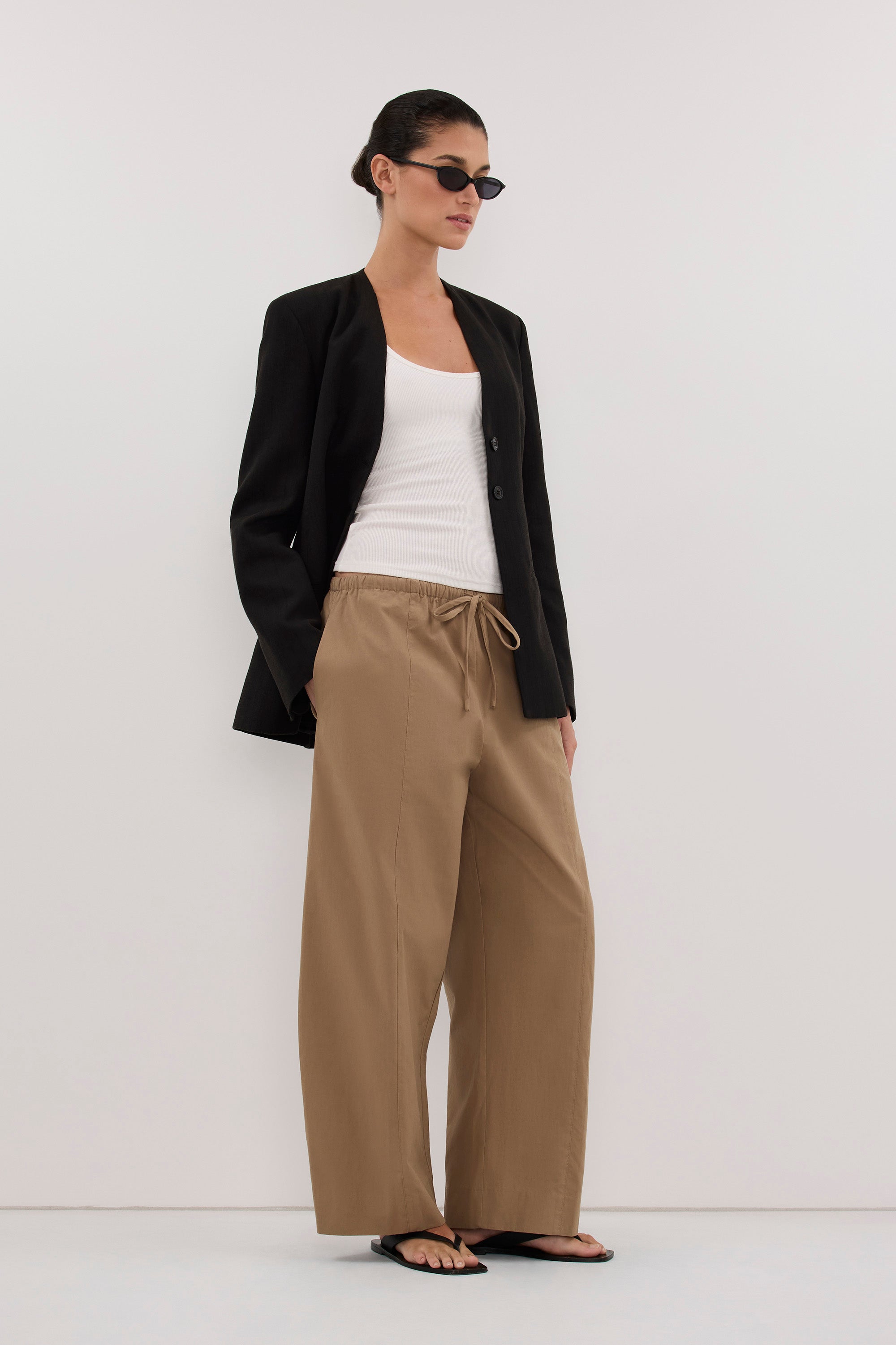 SCOUT WHEAT COTTON BARREL LEG PANT