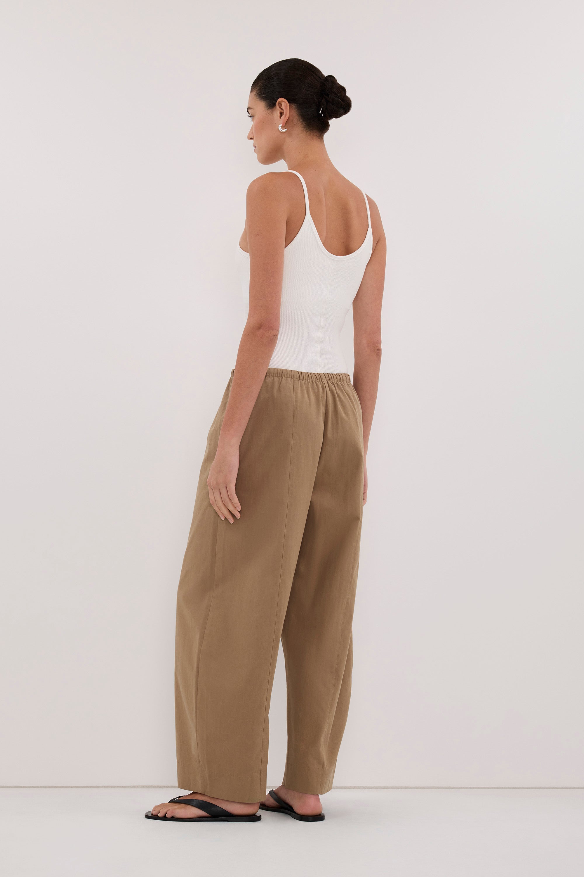 SCOUT WHEAT COTTON BARREL LEG PANT