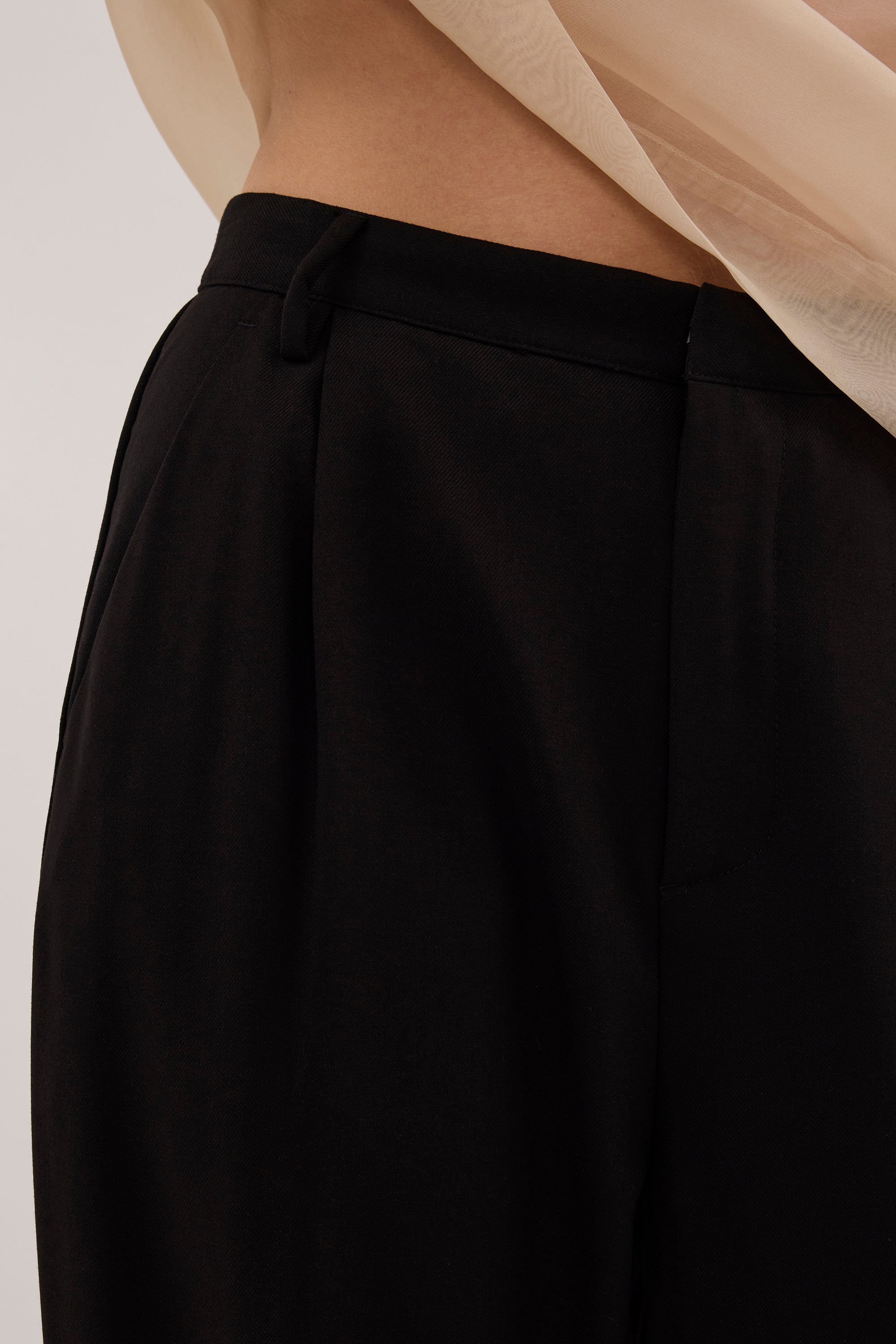 HARLEY BLACK STRAIGHT LEG PANT
