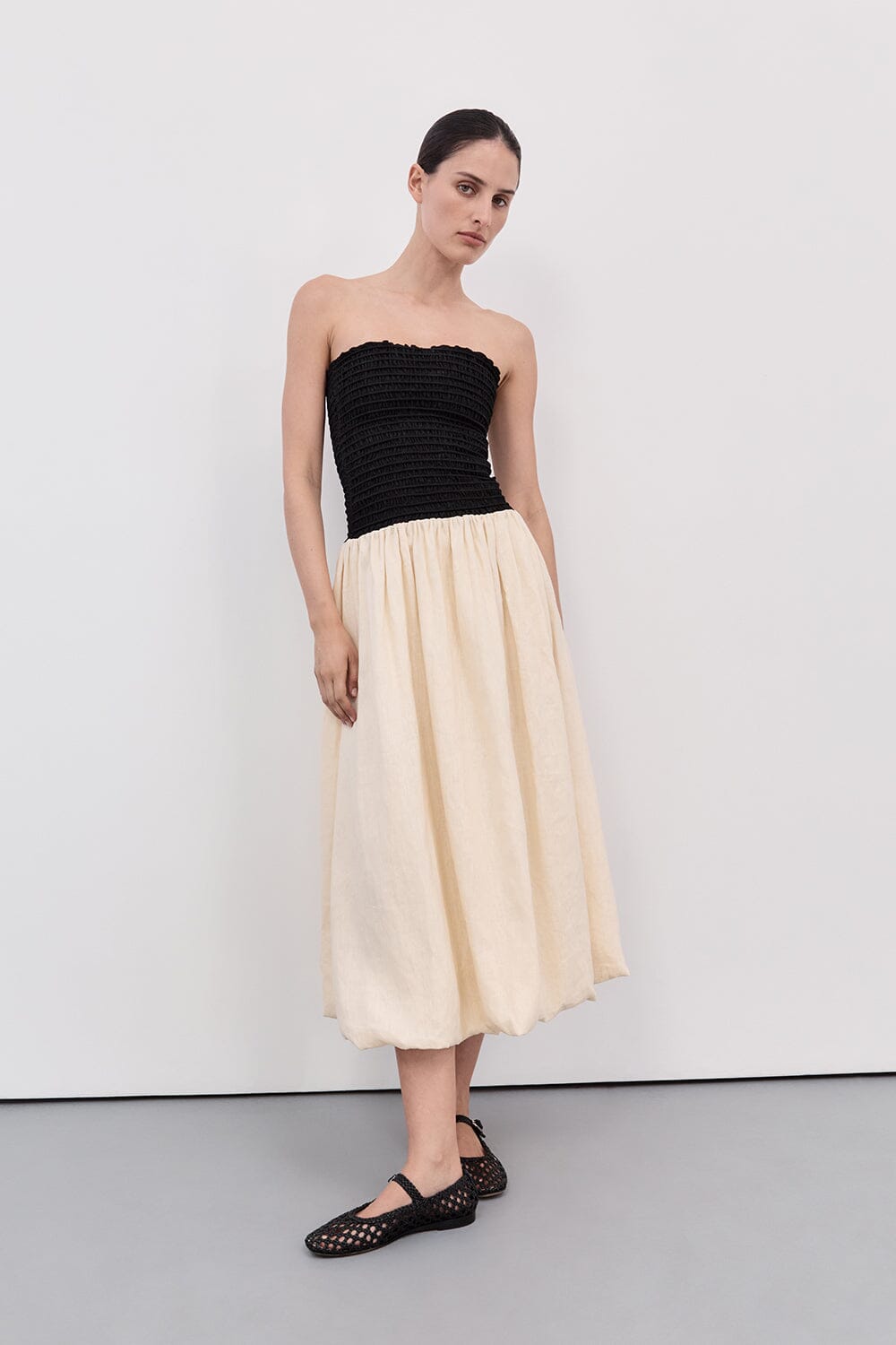 LEN BLACK STRAPLESS MIDI DRESS Clothing DISSH Boutiques 12 BLACK 