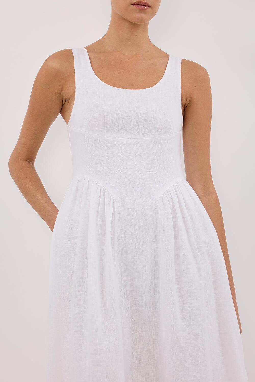 IBIZA WHITE LINEN DRESS Clothing DISSH Boutiques 