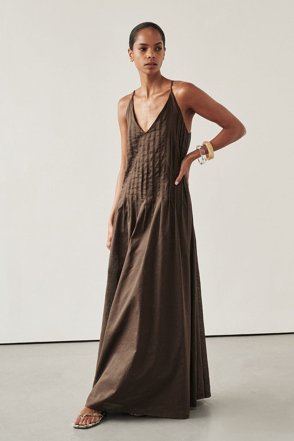 TAHLIA BITTER CHOC LINEN MIDI DRESS Clothing DISSH Boutiques 