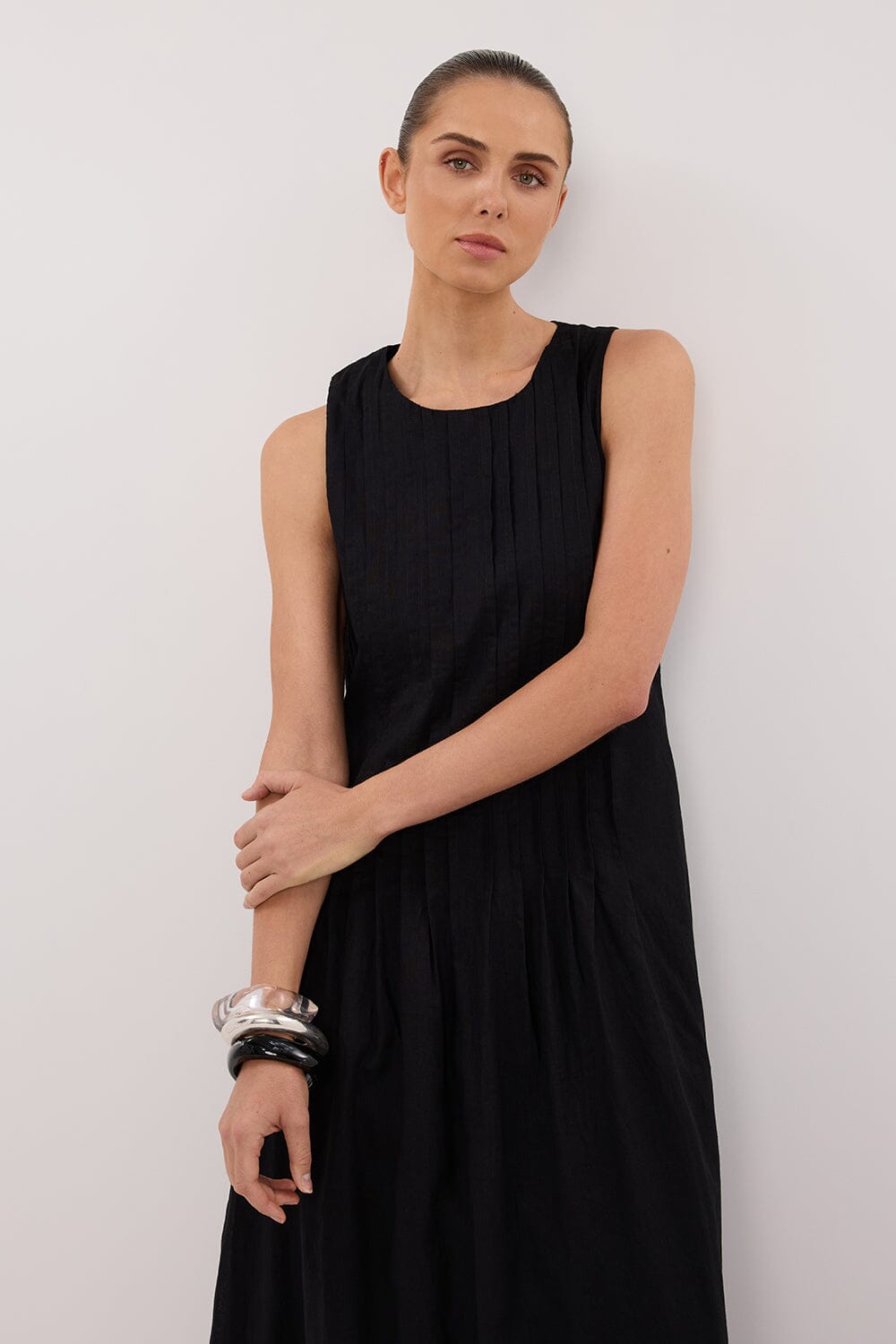 MILO BLACK LINEN BLEND MIDI DRESS Clothing DISSH Boutiques 