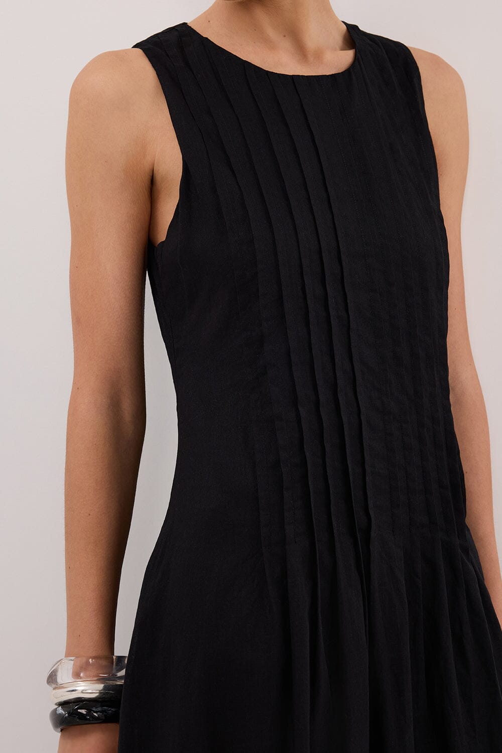 MILO BLACK LINEN BLEND MIDI DRESS Clothing DISSH Boutiques 