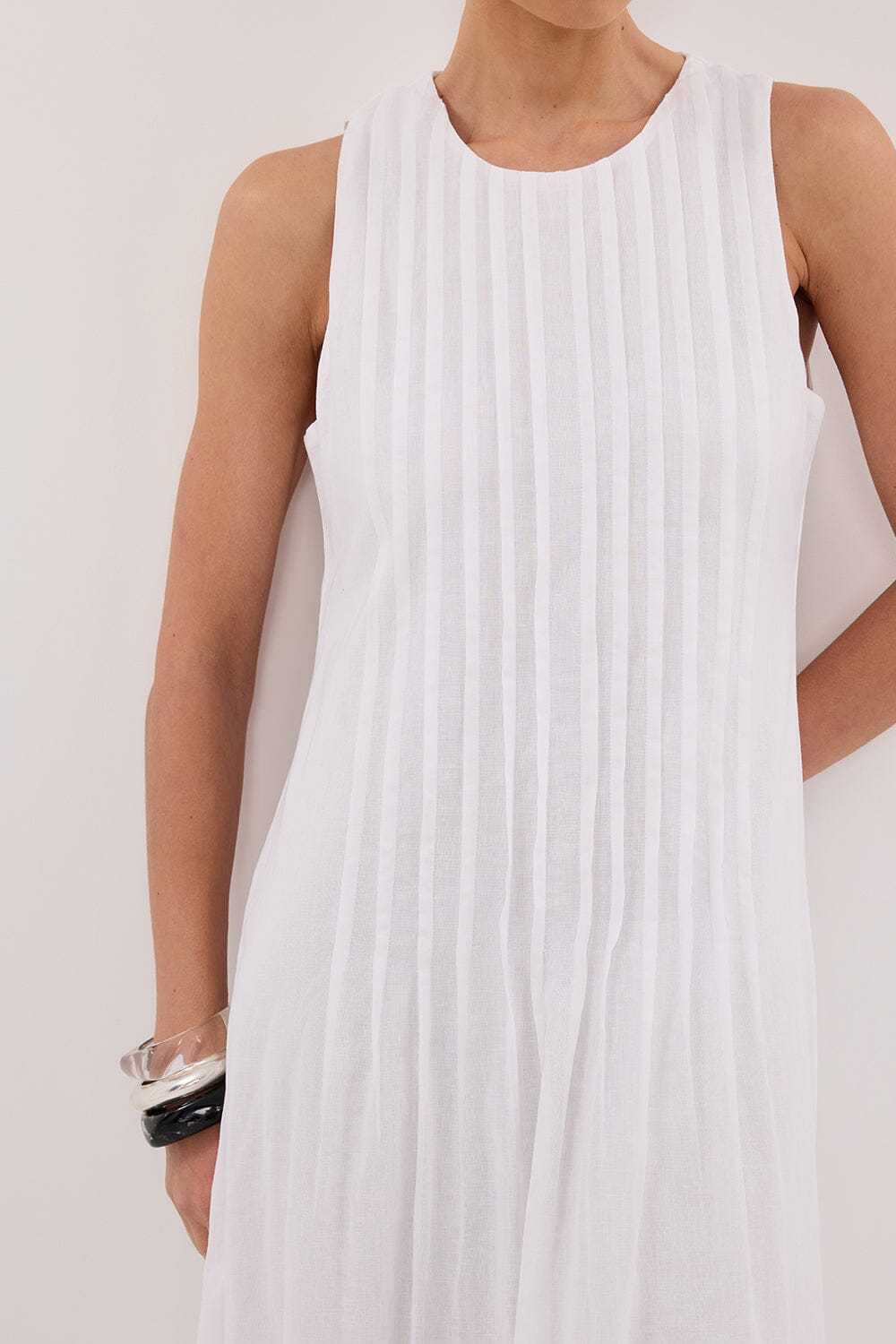 MILO WHITE LINEN BLEND MIDI DRESS Clothing DISSH Boutiques 