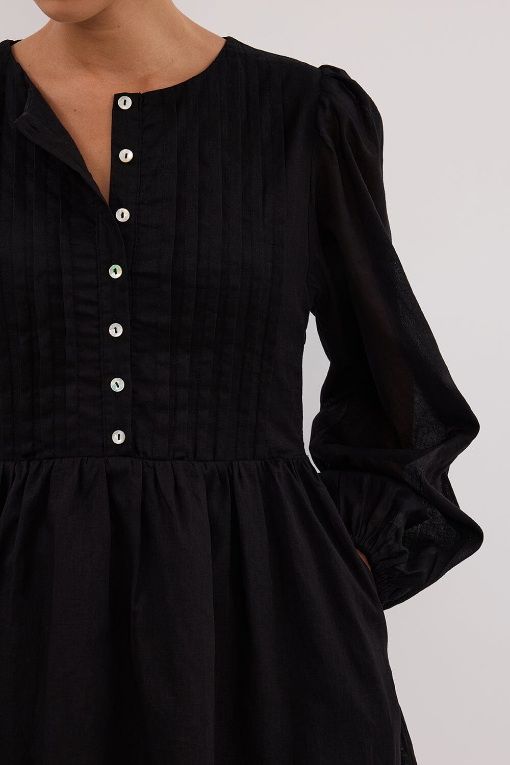 LARS BLACK BUTTON SLEEEVED LINEN MINI DRESS Clothing DISSH Boutiques 