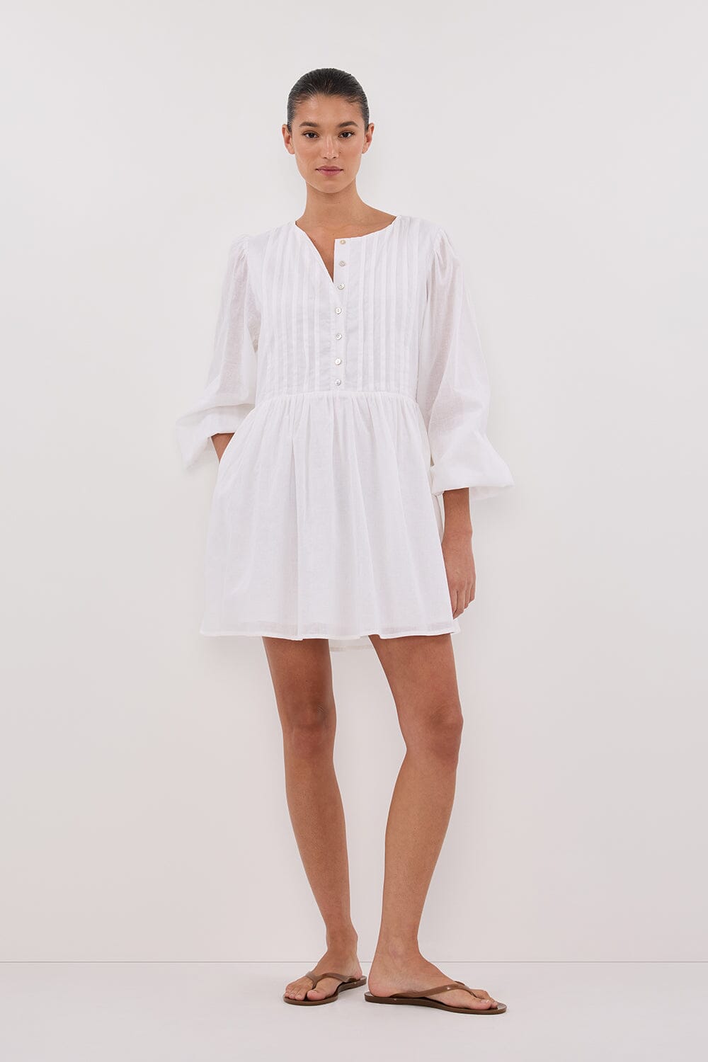 LARS WHITE BUTTON SLEEEVED LINEN MINI DRESS Clothing DISSH Boutiques 6 WHITE 