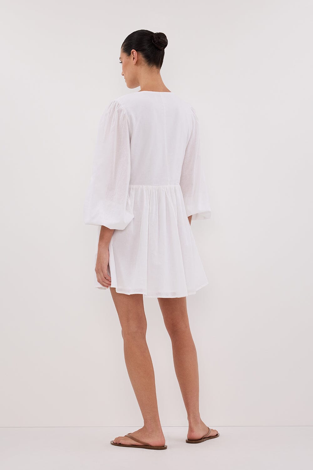 LARS WHITE BUTTON SLEEEVED LINEN MINI DRESS Clothing DISSH Boutiques 