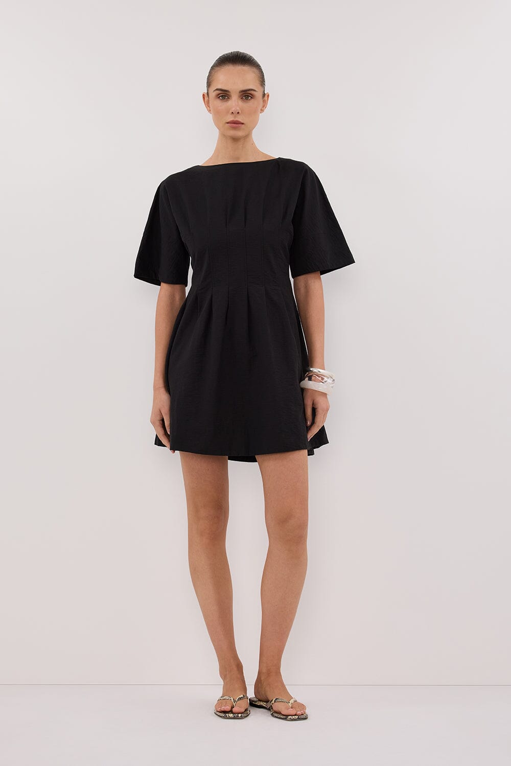 DAPHNE BLACK SLEEVED MINI DRESS Clothing DISSH Boutiques 6 BLACK 
