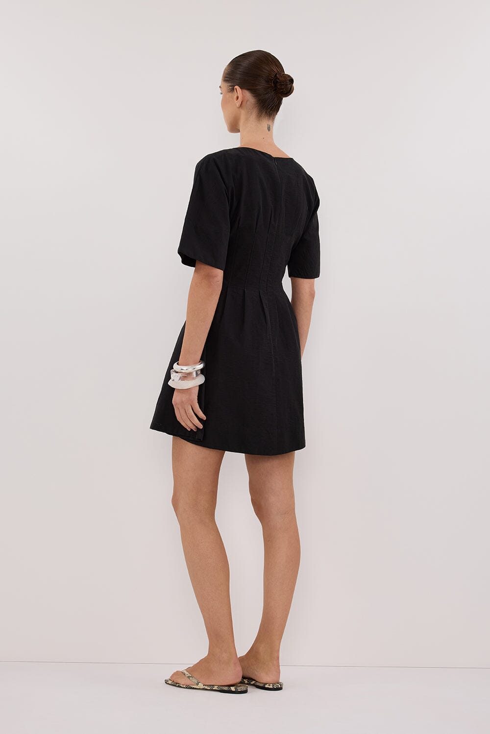 DAPHNE BLACK SLEEVED MINI DRESS Clothing DISSH Boutiques 