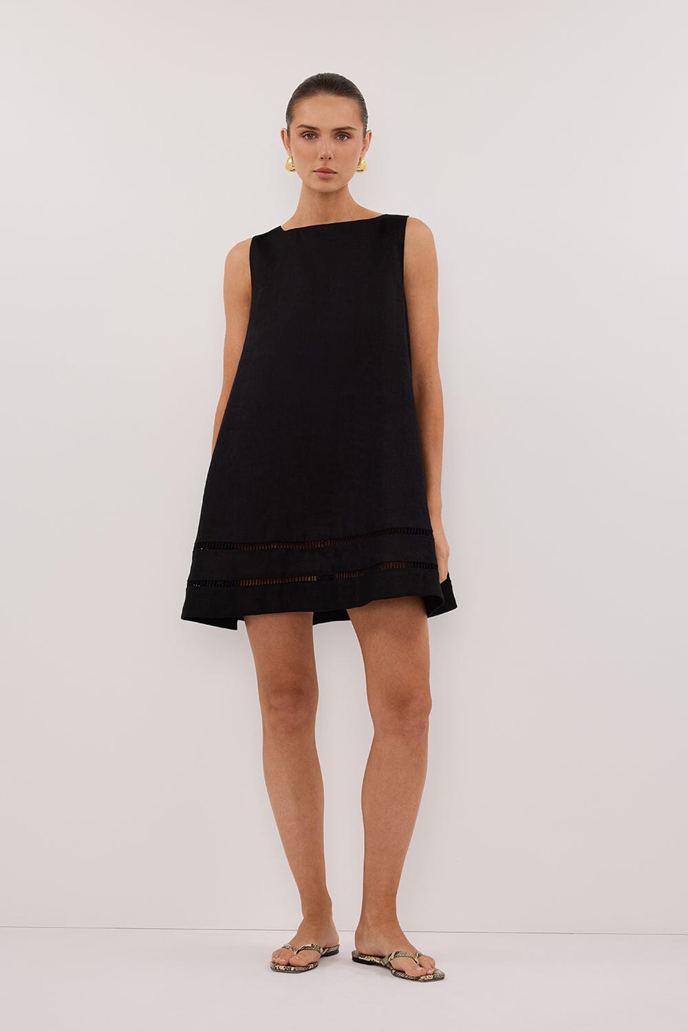 LINDSAY BLACK LINEN MINI DRESS Clothing DISSH Boutiques 6 BLACK 