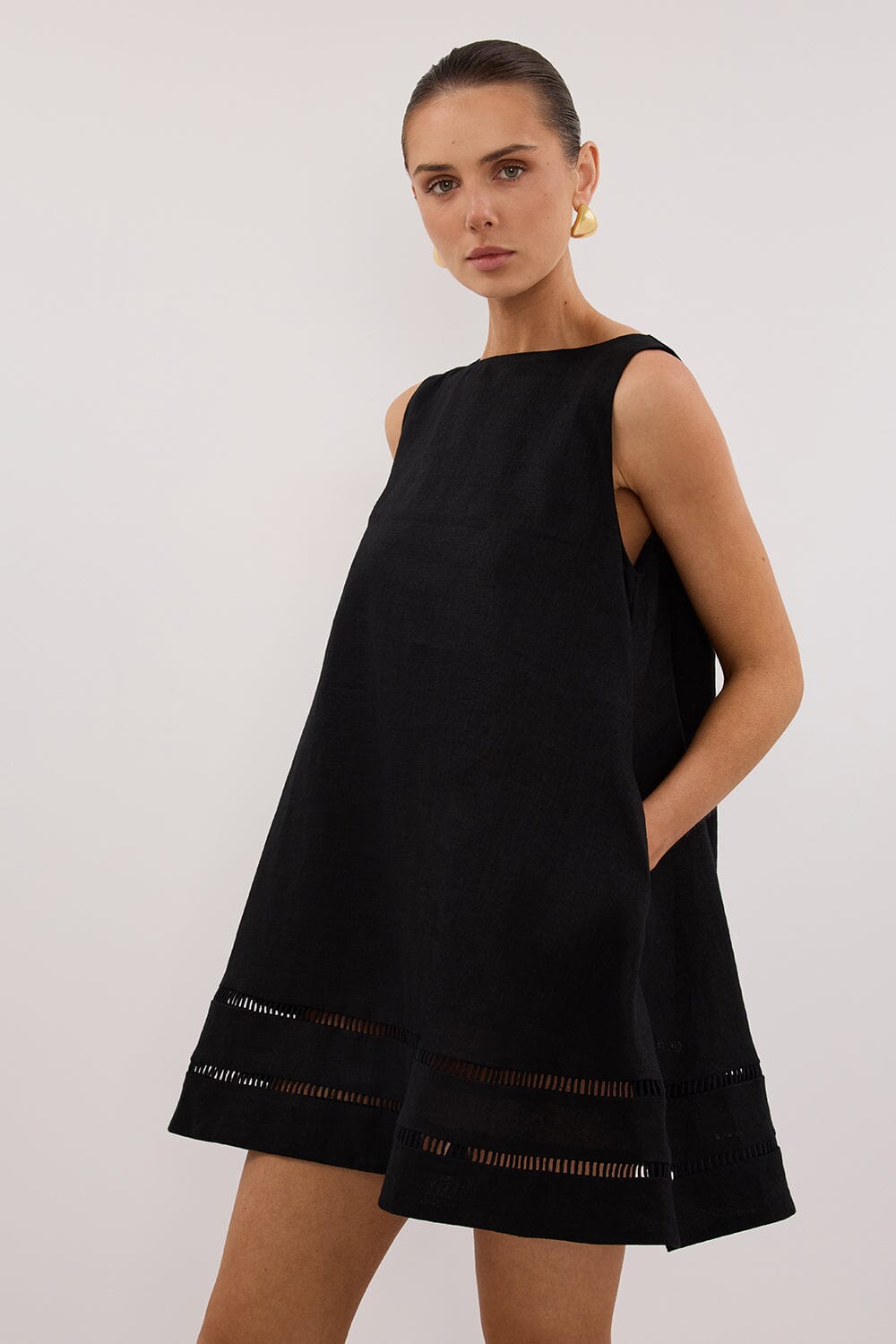 LINDSAY BLACK LINEN MINI DRESS Clothing DISSH Boutiques 