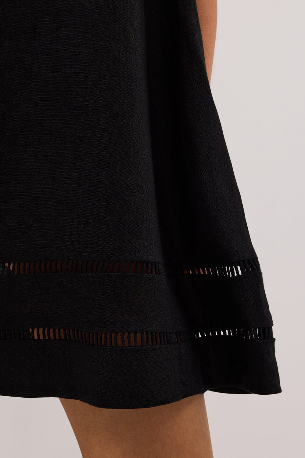 LINDSAY BLACK LINEN MINI DRESS Clothing DISSH Boutiques 