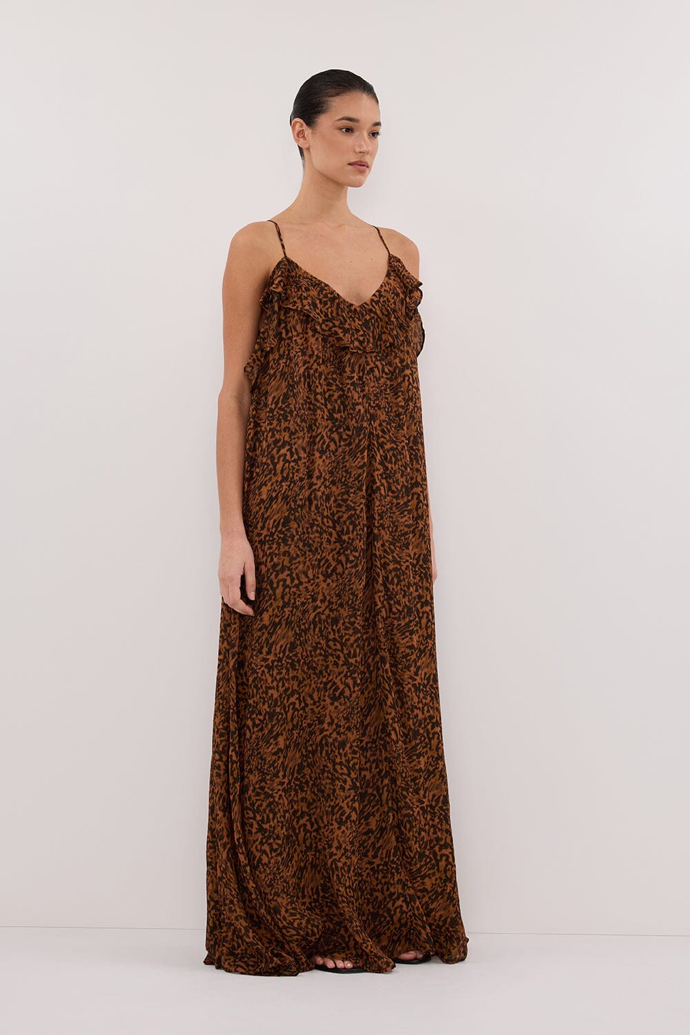 TERRA CAPRI SLEEVELESS MAXI DRESS Clothing DISSH Boutiques 