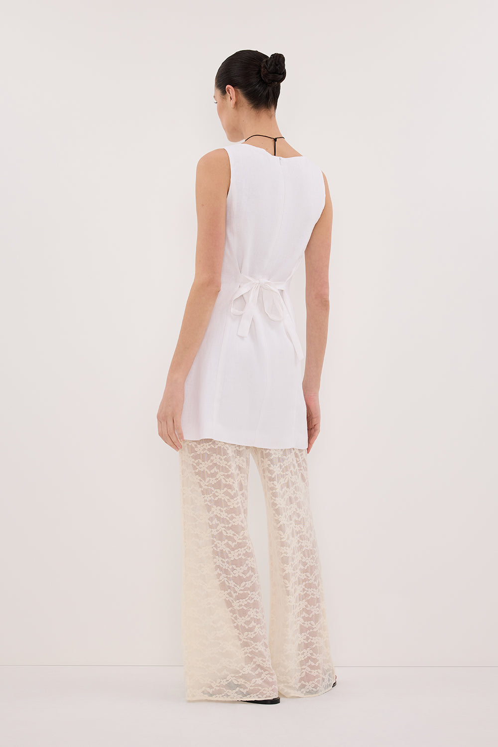 LACY WHITE SLEEVELESS LINEN MINI DRESS