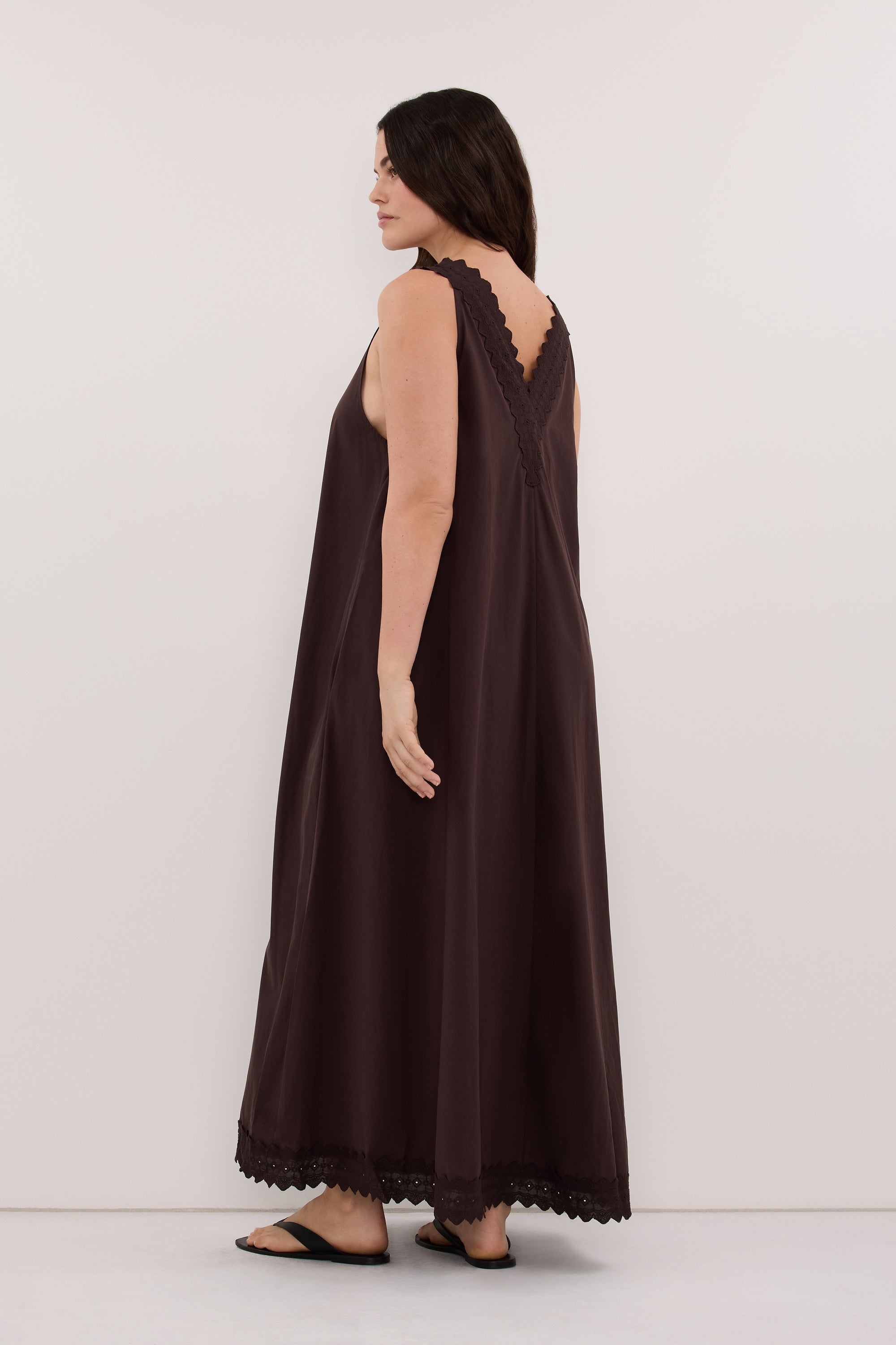 ANNABEL BURNT CHOC SLEEVELESS V NECK MIDI DRESS