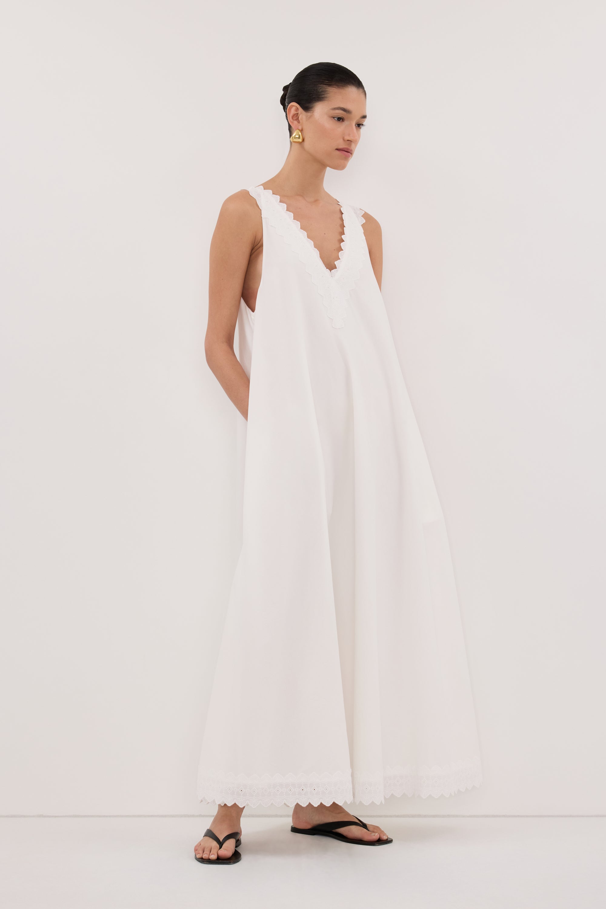 ANNABEL WHITE SLEEVELESS V NECK MIDI DRESS