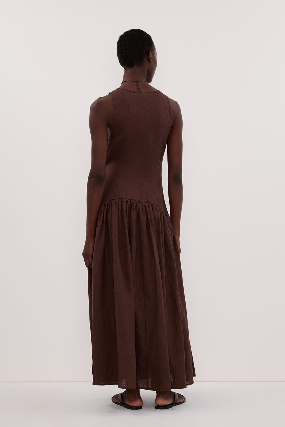 ILIO COCOA SLEEVELESS LINEN WRAP MIDI DRESS Clothing DISSH Boutiques 