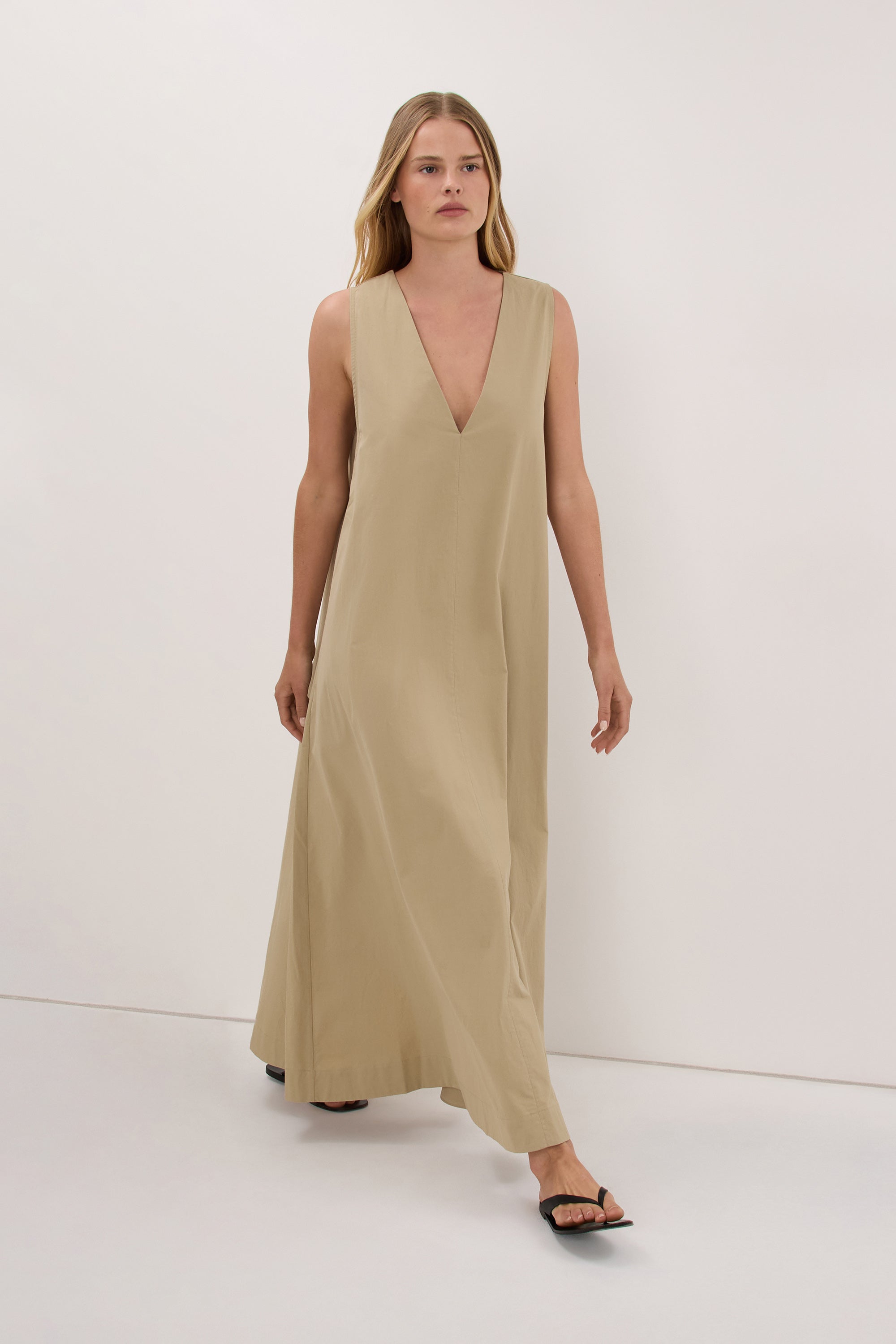 ORLENA ELM SAGE V COTTON NECK MIDI DRESS