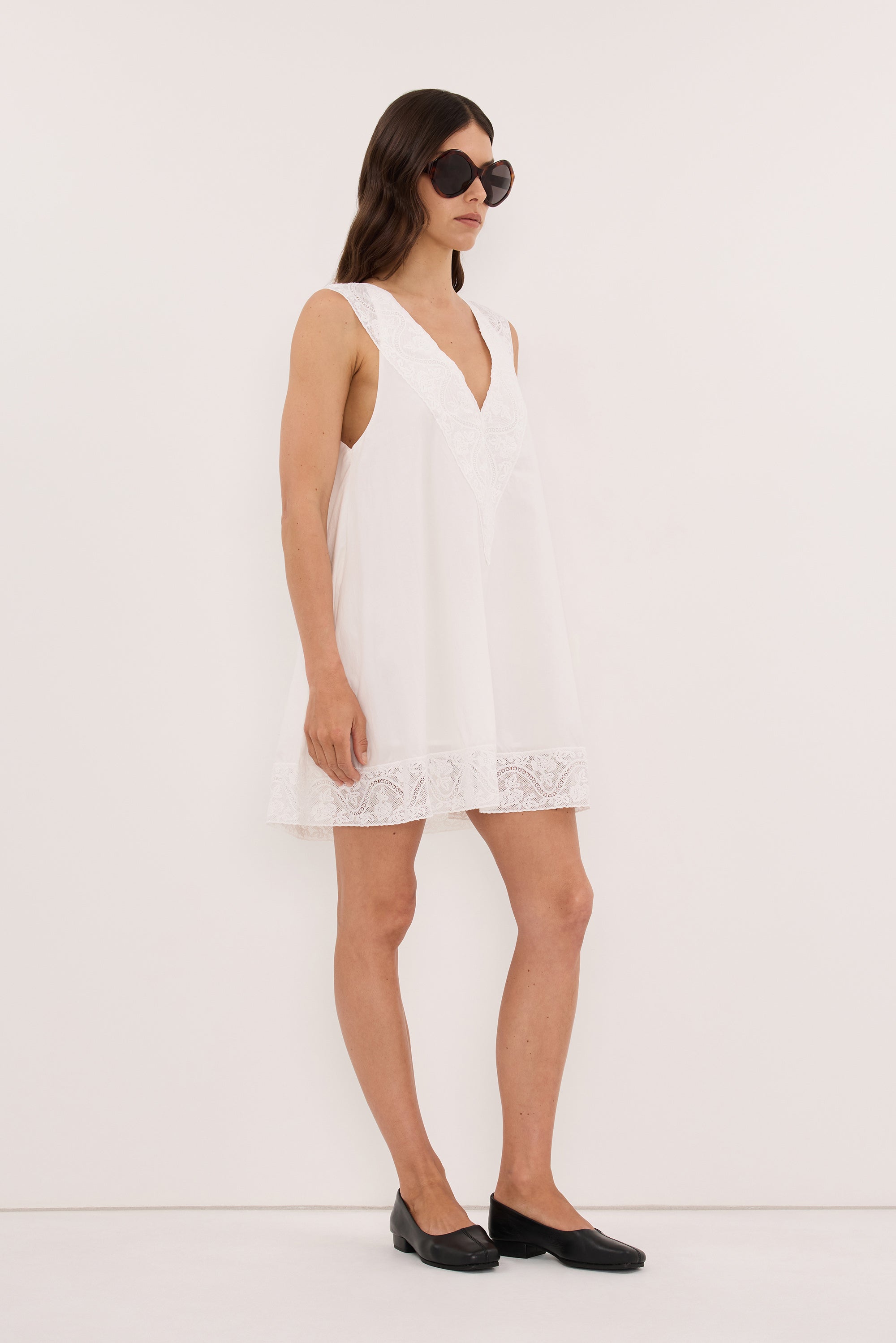 AMOUR WHITE LACE TRIM MINI DRESS
