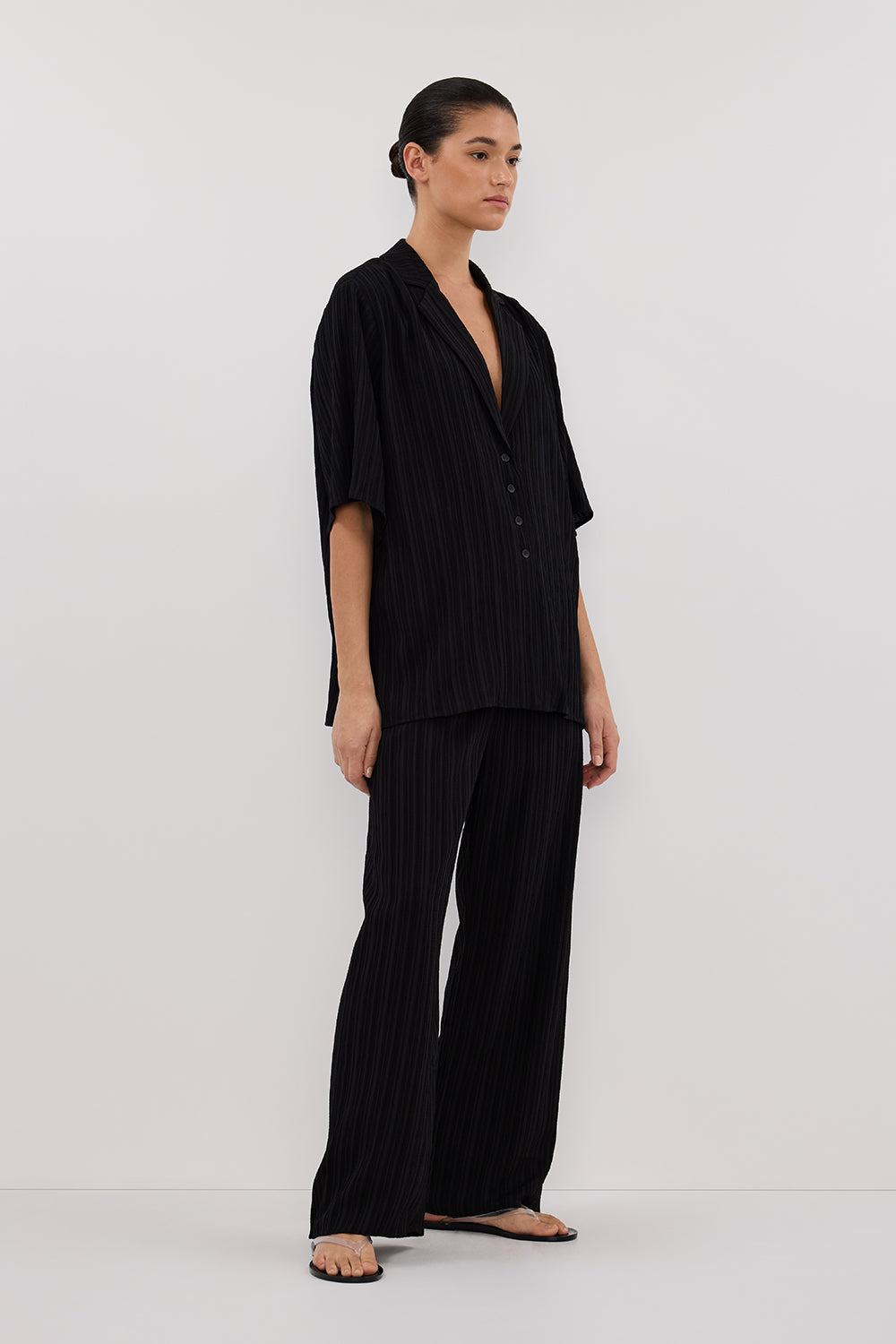 LOZ BLACK SHORT SLEEVE SHIRT Clothing DISSH Boutiques 
