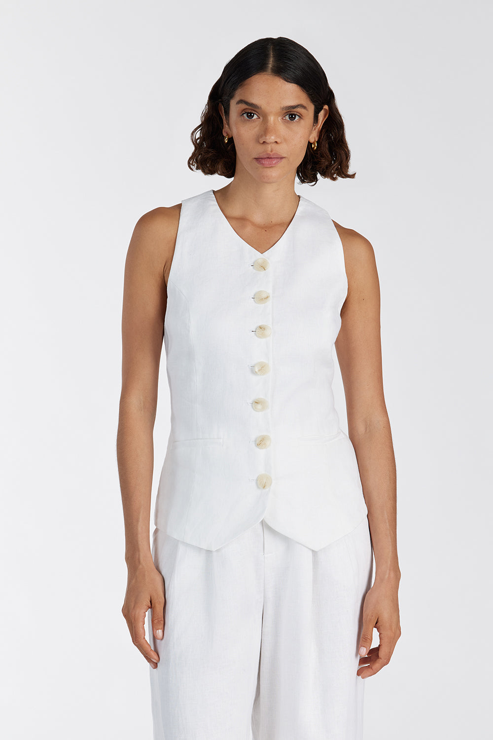 ALONDRA WHITE LINEN VEST Clothing DISSH Boutiques 