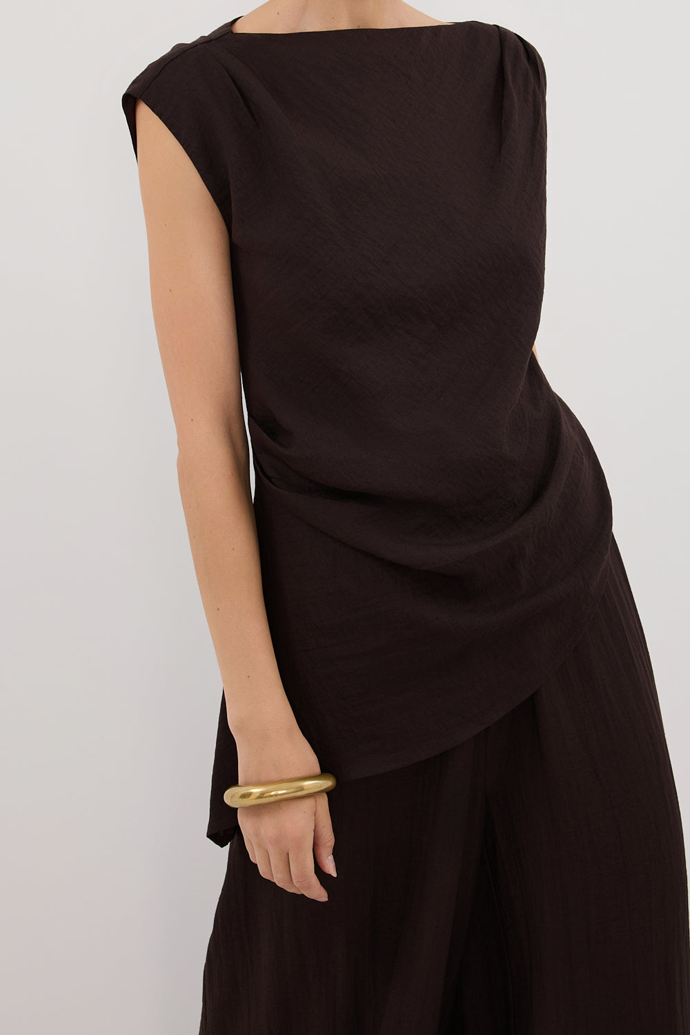 SHYLA BITTER CHOC ASYMMETRICAL TOP Clothing DISSH Boutiques 