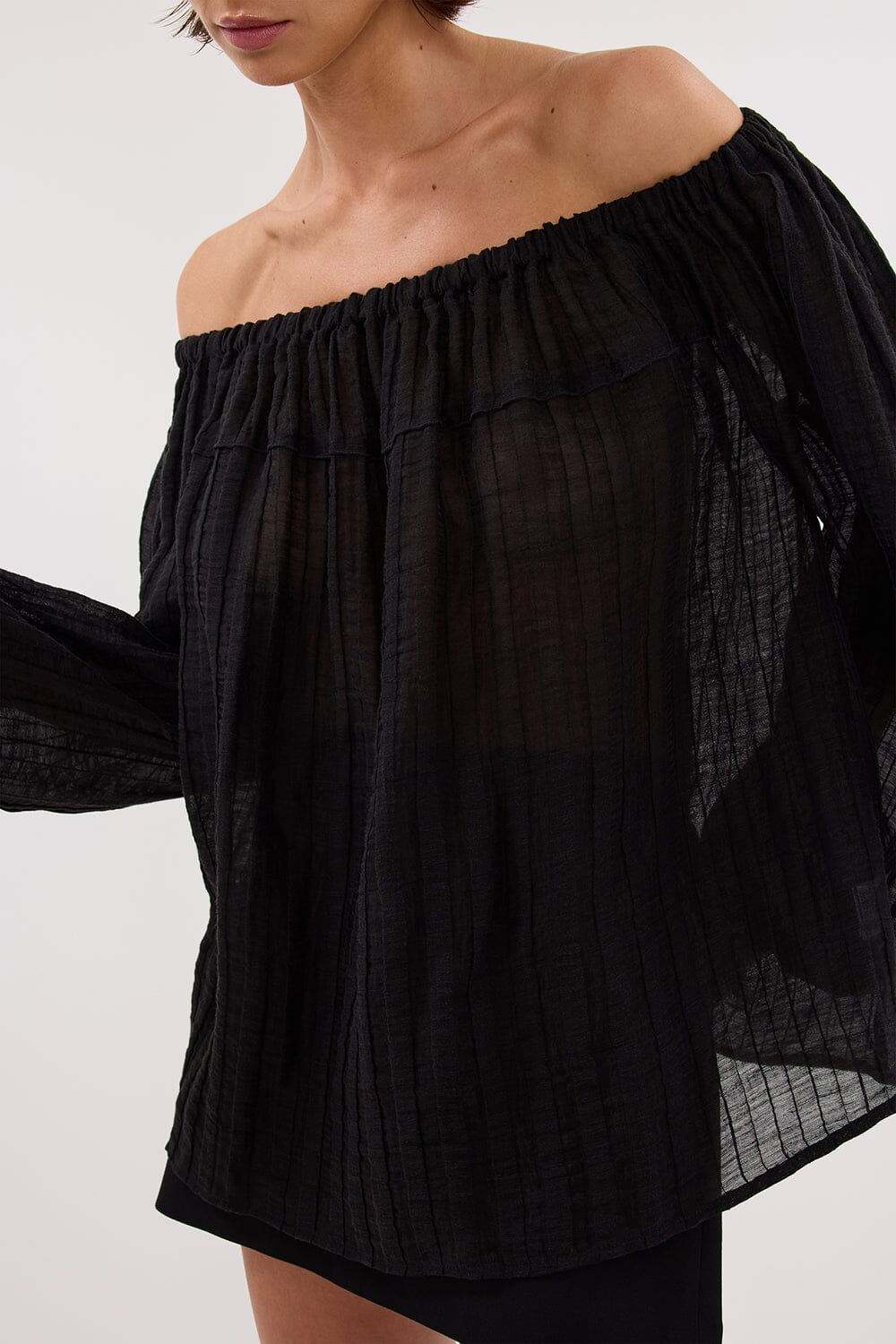 TAHITI BLACK LONG SLEEVE TOP Clothing DISSH Boutiques 