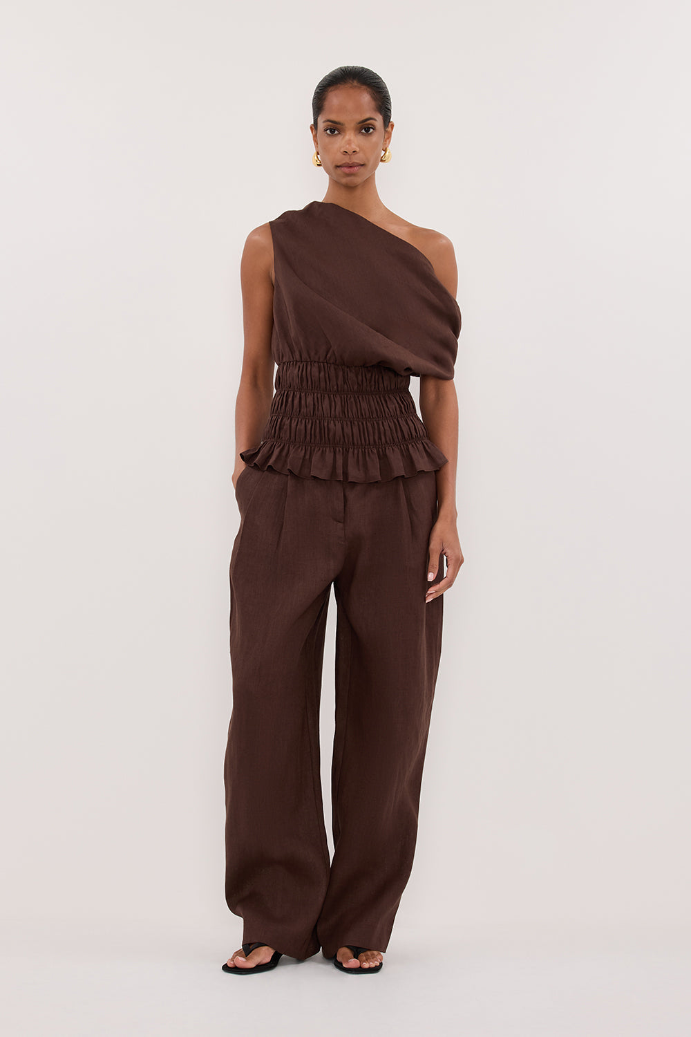 MAIA COCOA SLEEVELESS LINEN SHIRRED TOP Clothing DISSH Boutiques 