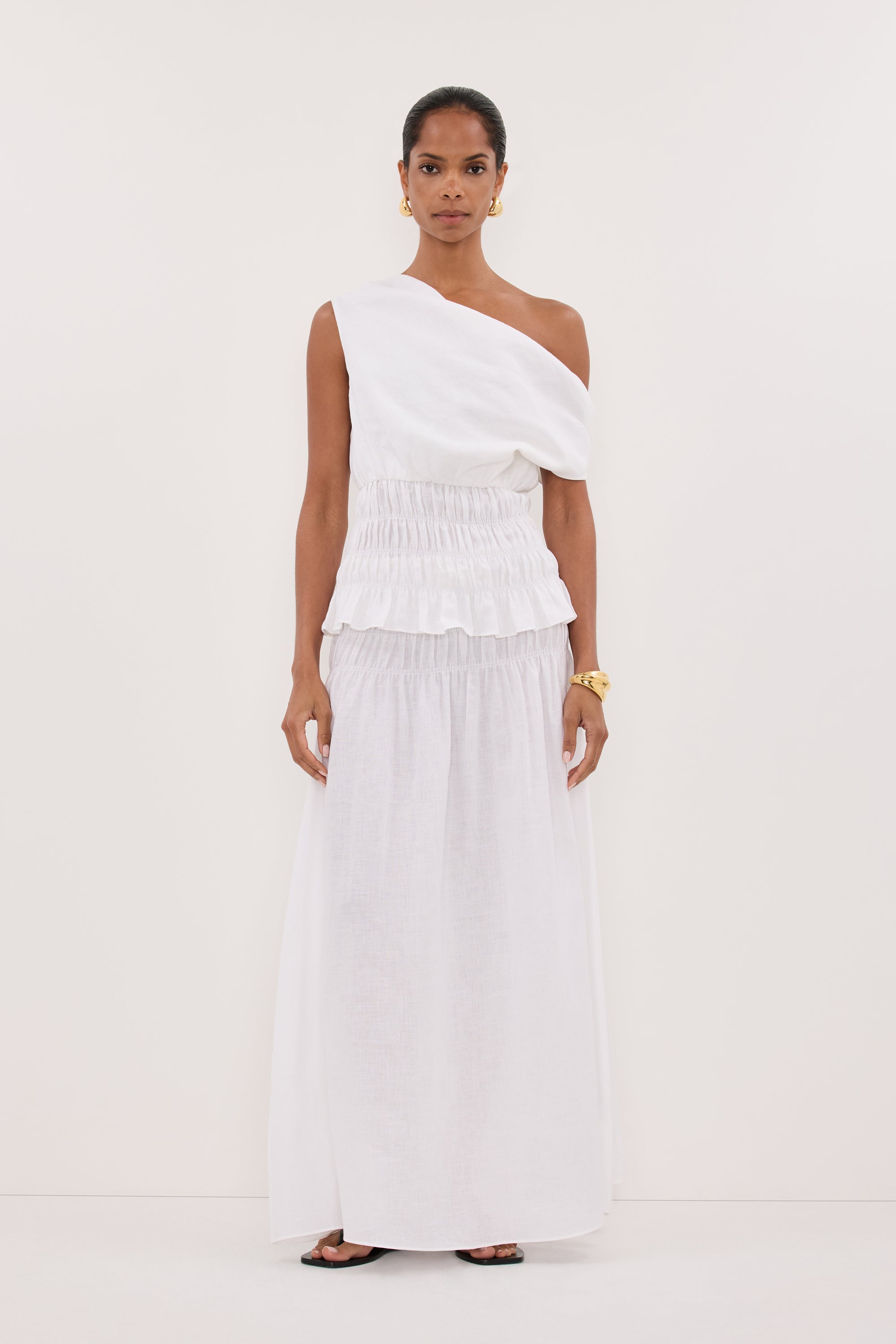MAIA WHITE SLEEVELESS LINEN SHIRRED TOP