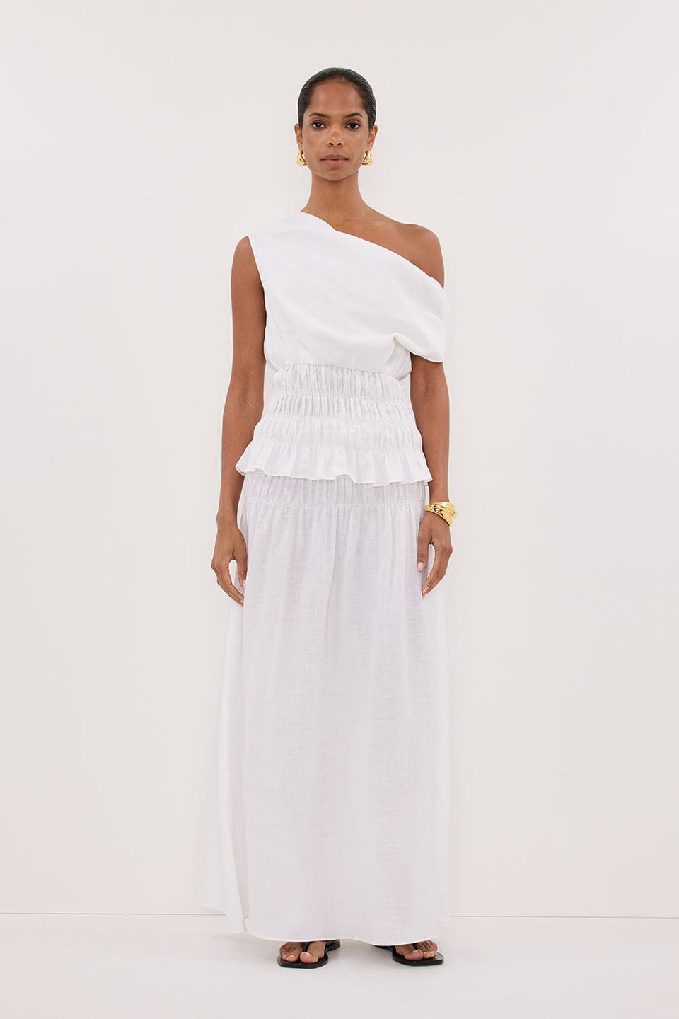 MAIA WHITE SLEEVELESS LINEN SHIRRED TOP Clothing DISSH Boutiques 