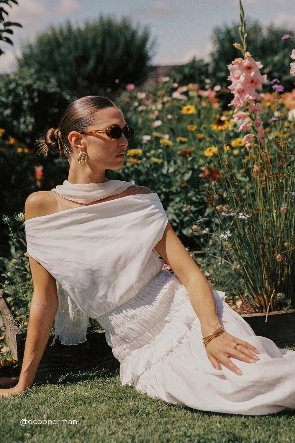 MAIA WHITE SLEEVELESS LINEN SHIRRED TOP
