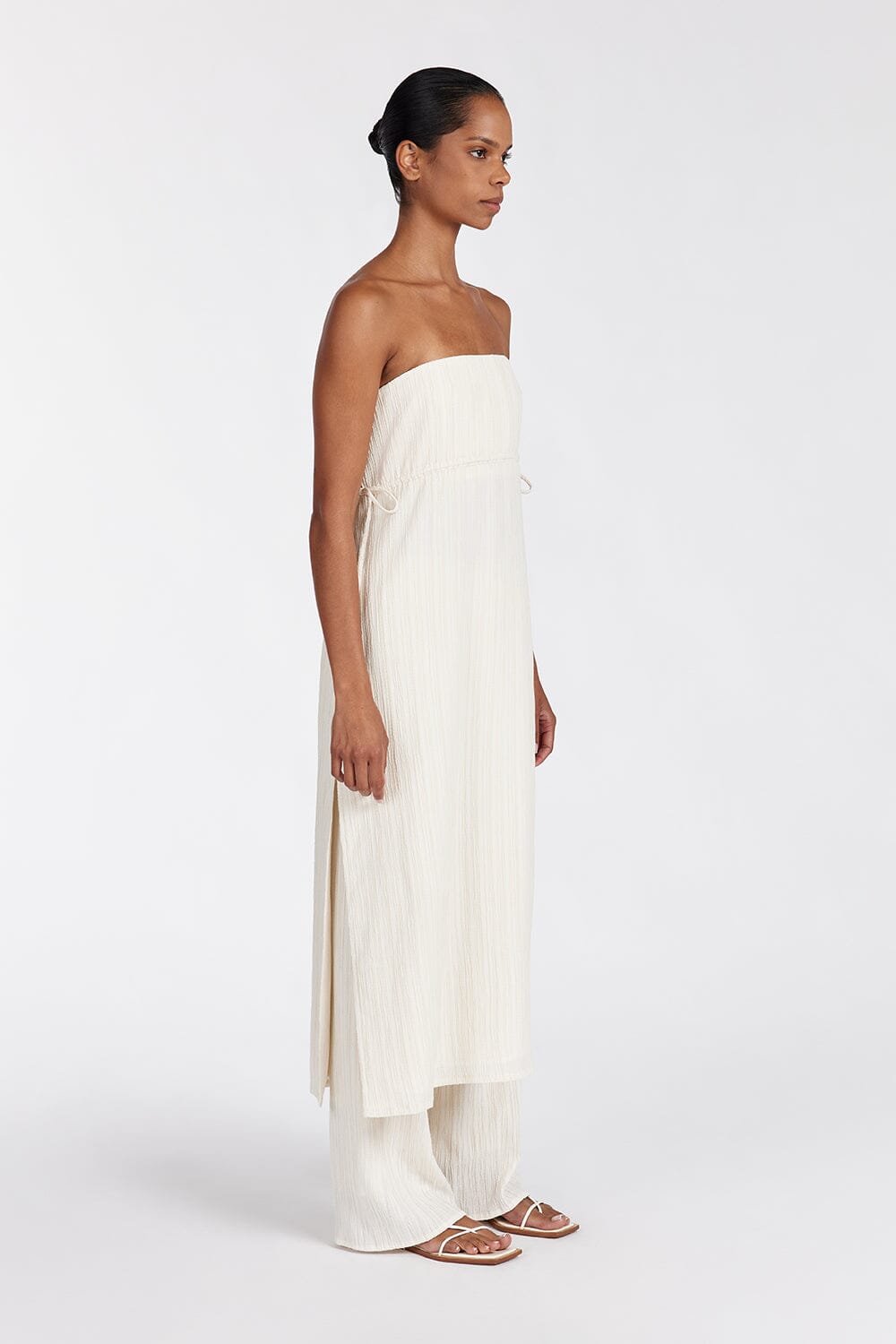 LOZ CREAM TUNIC TOP Clothing DISSH Boutiques 