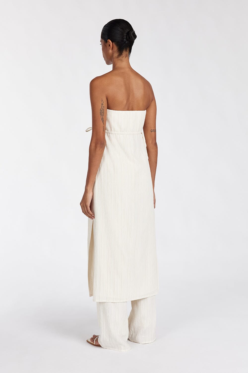 LOZ CREAM TUNIC TOP Clothing DISSH Boutiques 
