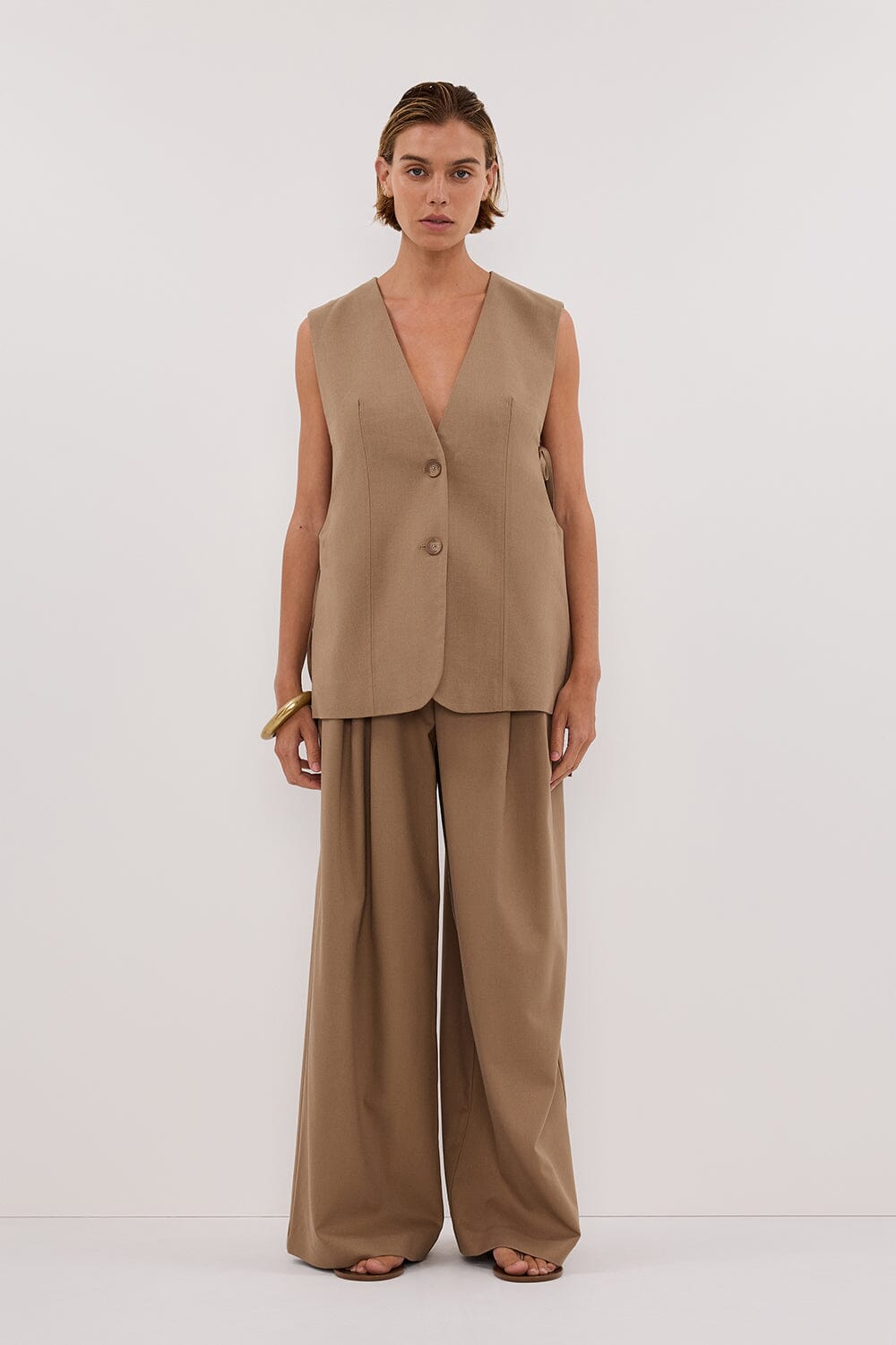 LISE TAN LOW CUT VEST Clothing DISSH Boutiques 