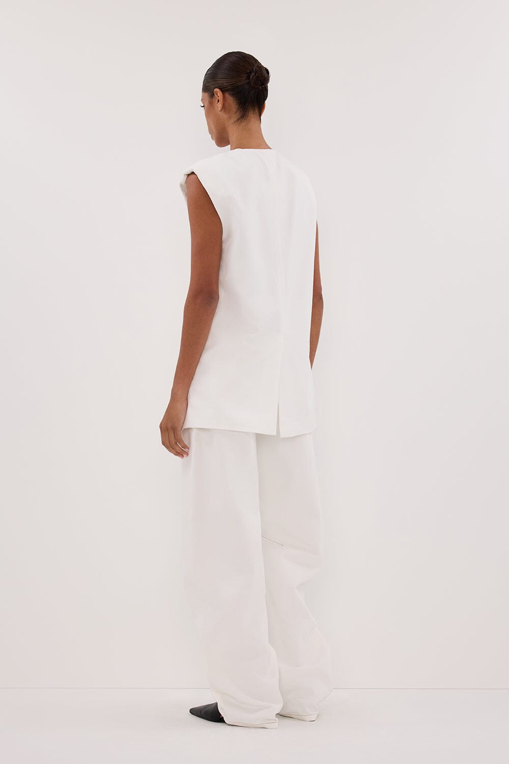 OLIVER WHITE OVERSIZED VEST Clothing DISSH Boutiques 