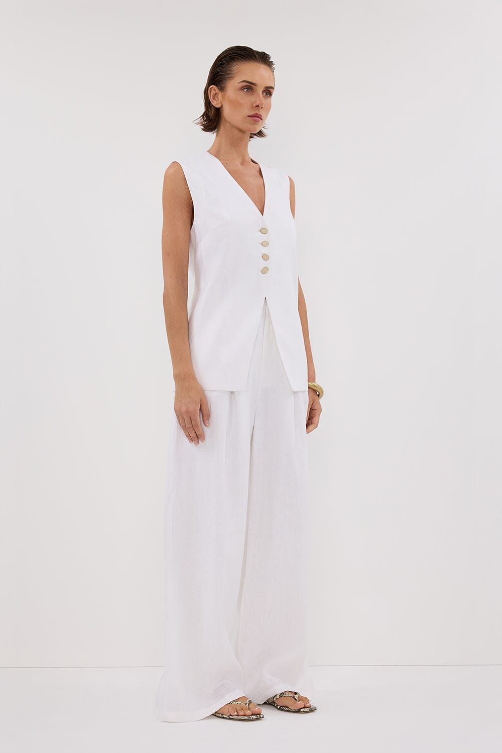 KNOX WHITE LINEN VEST Clothing DISSH Boutiques 