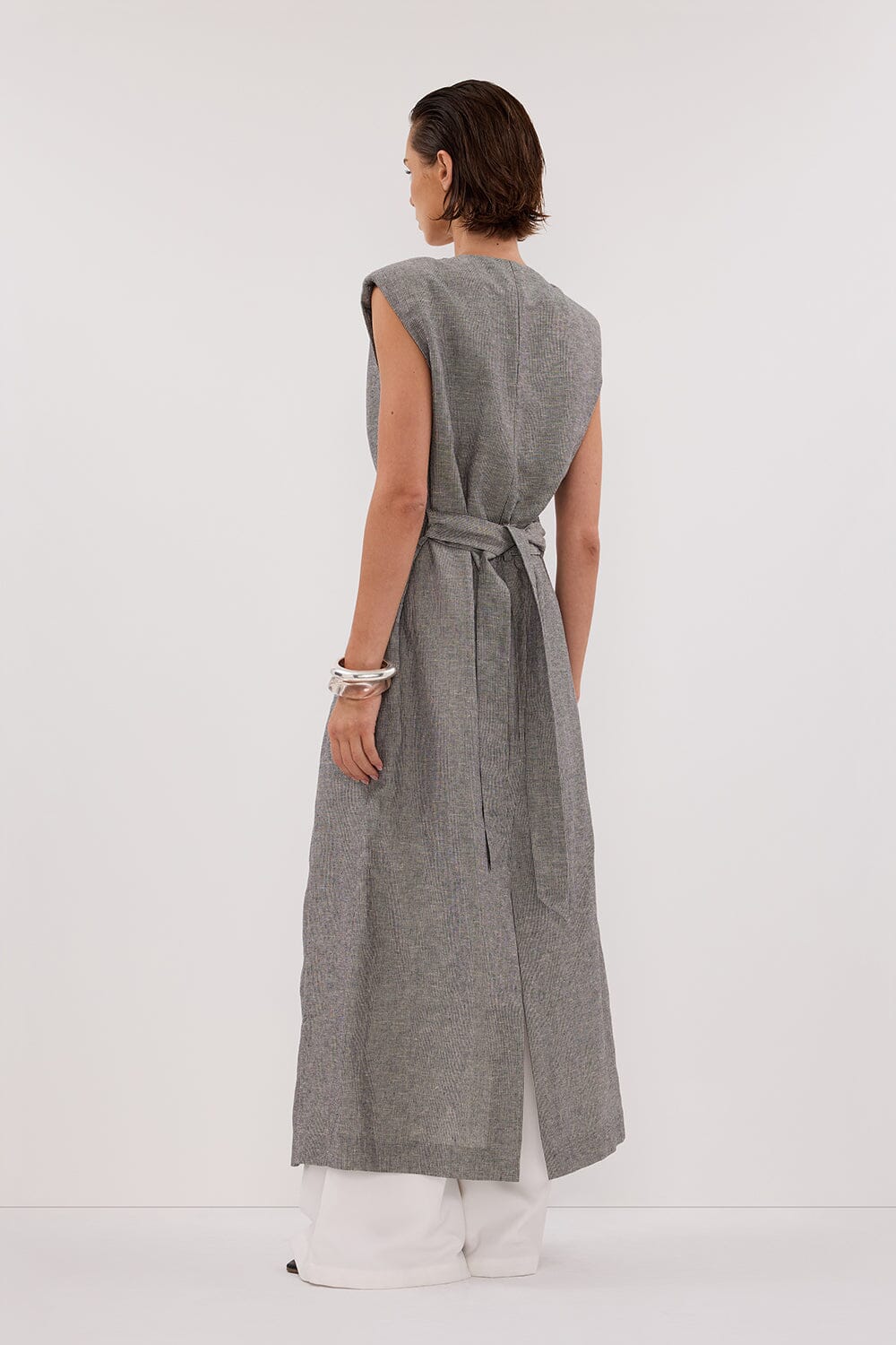 ELIAS CHARCOAL LONGLINE VEST Clothing DISSH Boutiques 