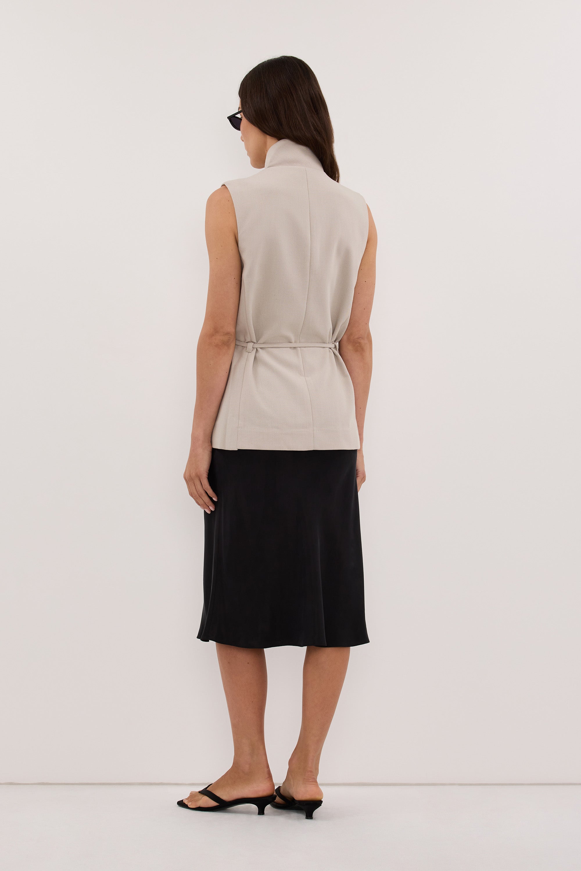 VIDA MUSHROOM STAND COLLAR VEST TOP
