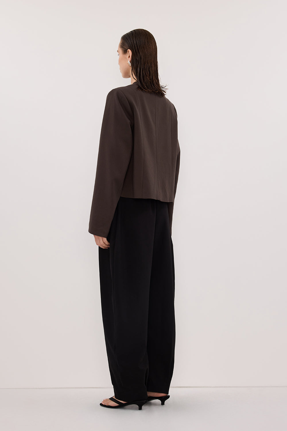 RYAN BITTER CHOC CROPPED BLAZER Clothing DISSH Boutiques 