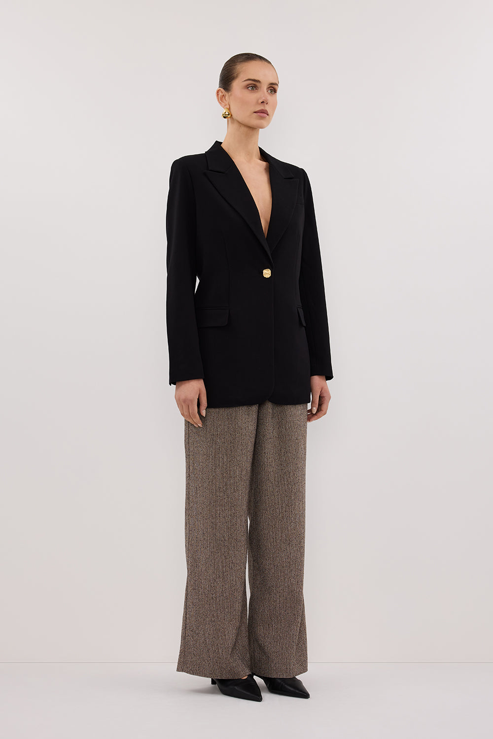 COHEN BLACK CINCHED BLAZER Clothing DISSH Boutiques 