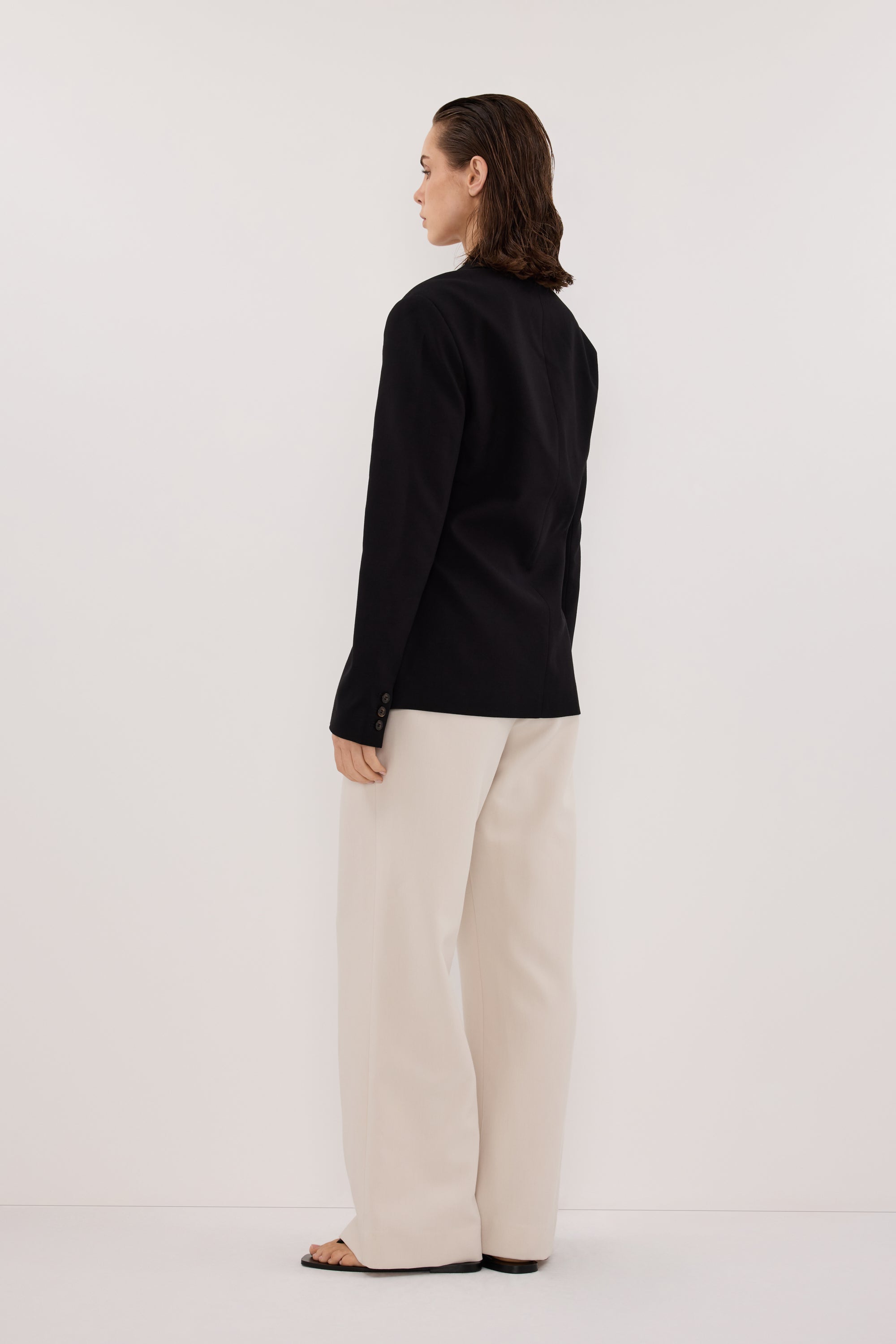 SURI BLACK CINCHED BLAZER