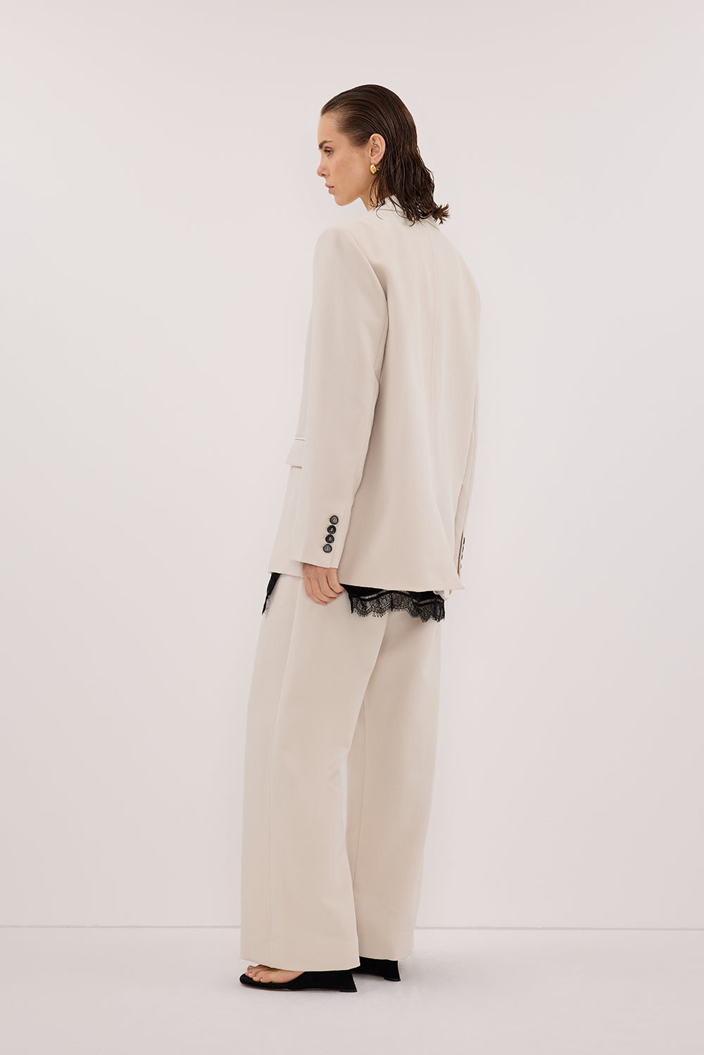 CHELSEA BONE OVERSIZED BLAZER Clothing DISSH Boutiques 
