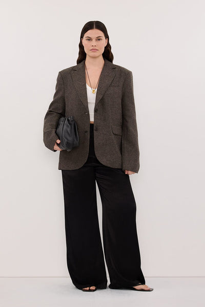 Jasmine wearing AMELIA MOCHA TEXTURED BLAZER